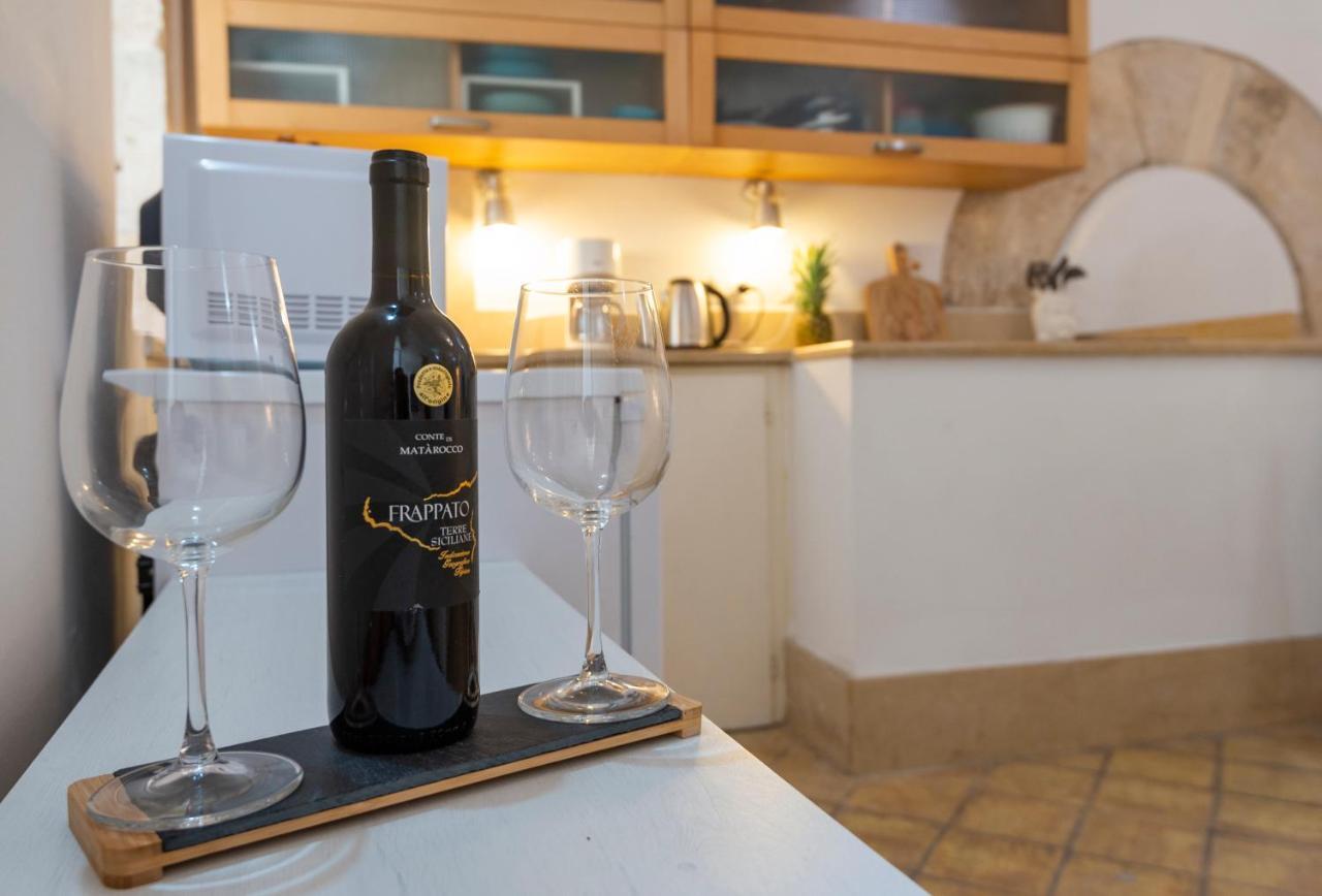 Marco'S House - Apartment Ortigia Wifi Сиракуза Екстериор снимка