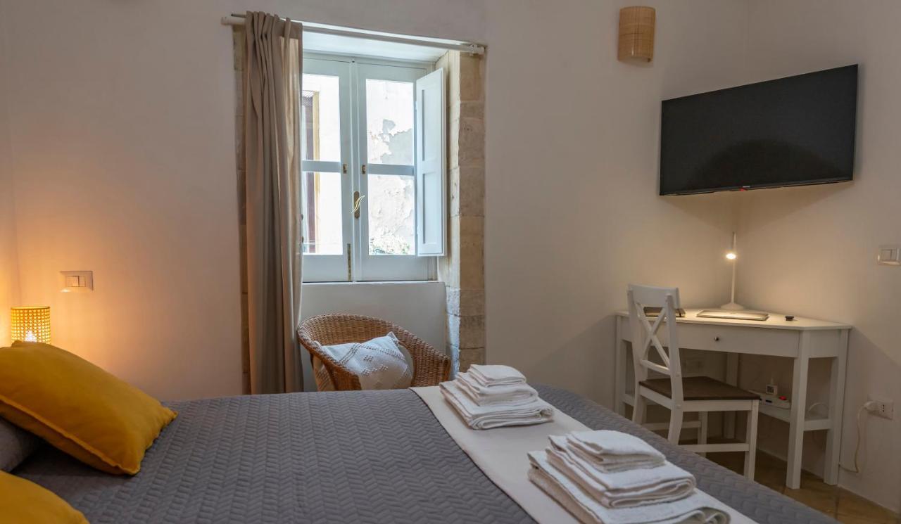 Marco'S House - Apartment Ortigia Wifi Сиракуза Екстериор снимка